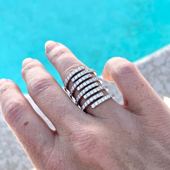 14k White Gold Embrace Ring - Picture 6 of 10